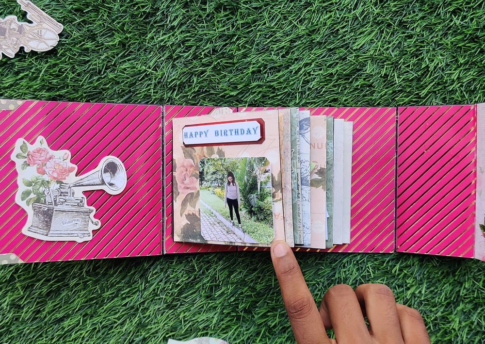 Pocket album  image 4